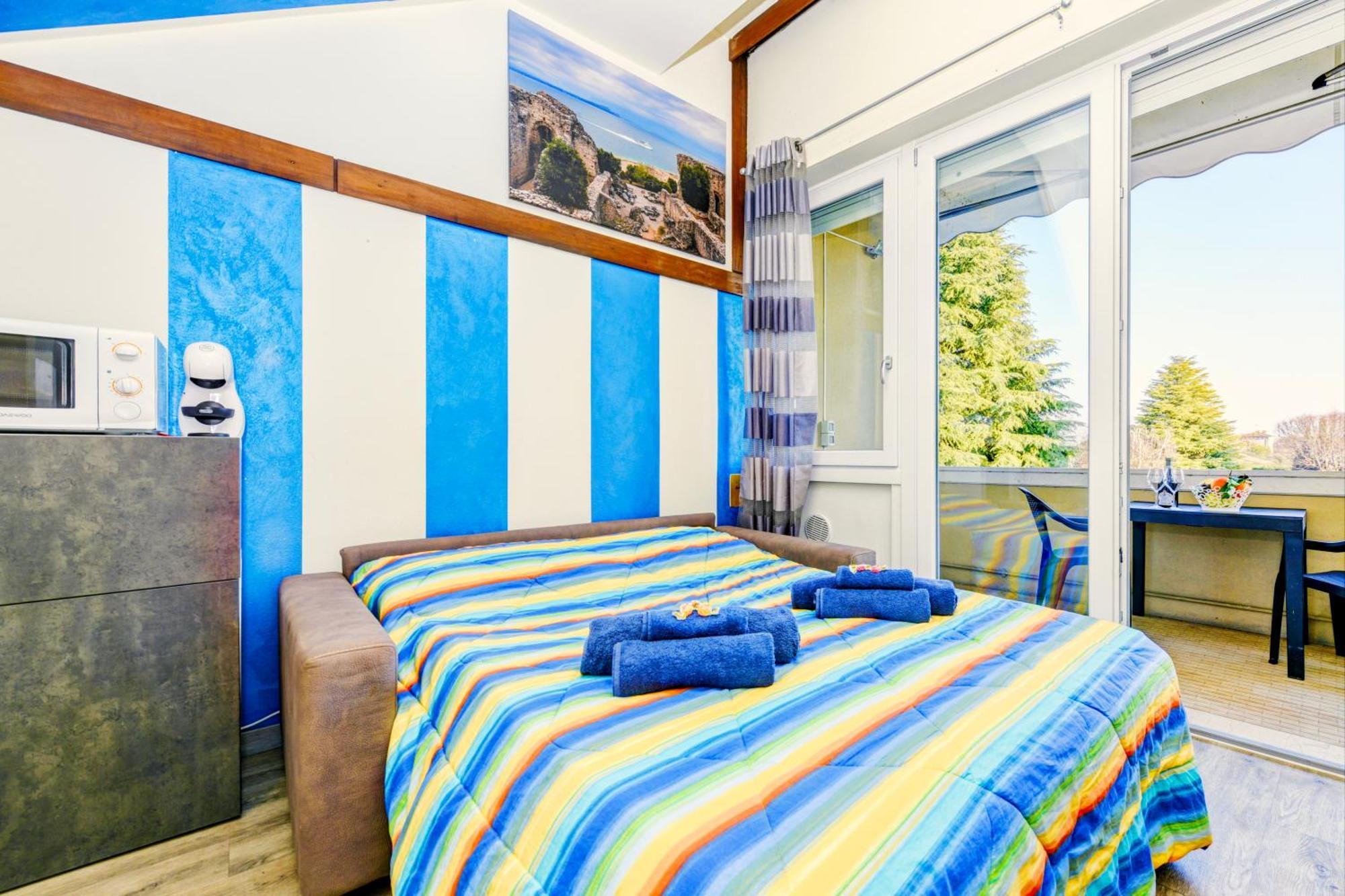 The Riva Apartment Sirmione Exterior foto