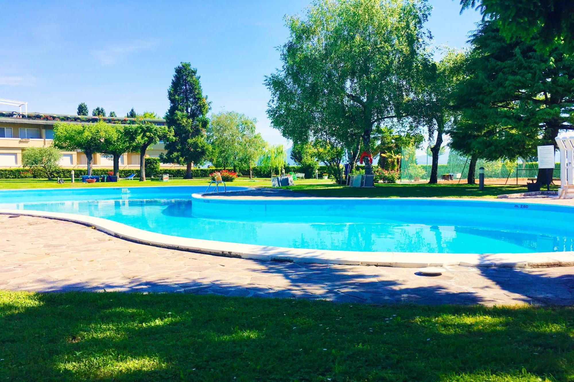 The Riva Apartment Sirmione Exterior foto